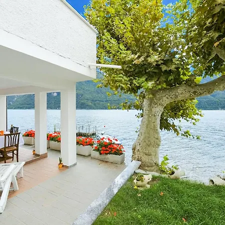 Villa L'approdo *